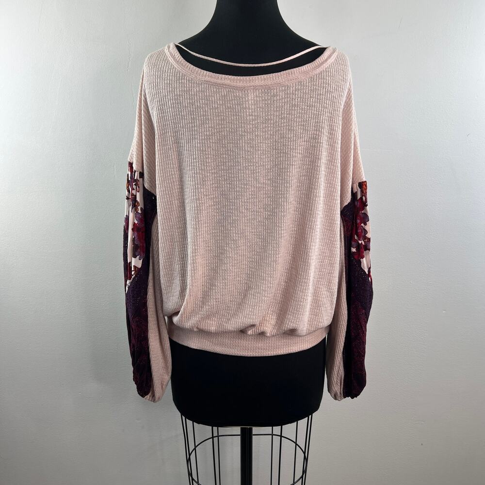 FREE PEOPLE Pink Burgundy Casual Clash Top Floral Waffle Knit Boat Neck Medium M - Picture 5 of 8
